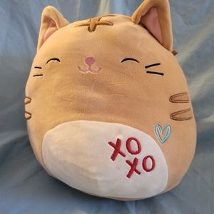 Squishmallow cat kitty xoxo heart valentines day plush stuffed animal toy